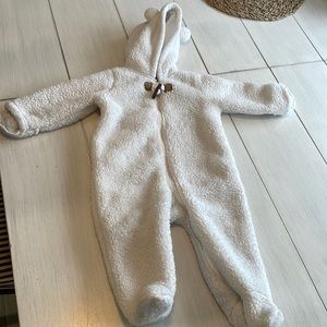 Carters snowsuit 9 months